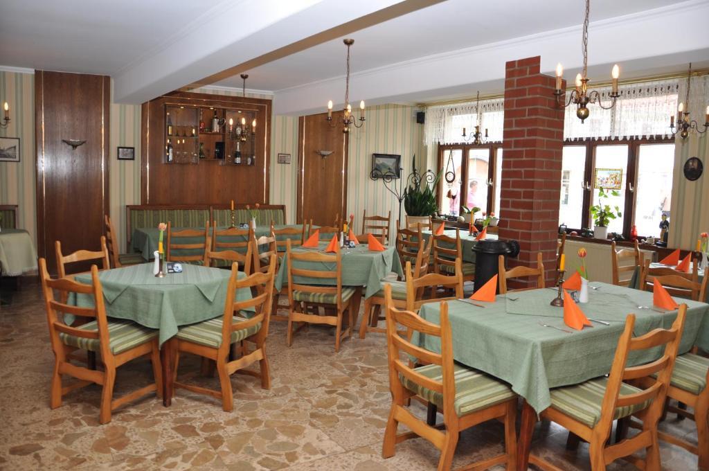 Hotel Goldene Sonne Arnstadt Exterior photo
